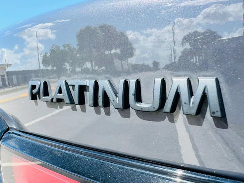 Used 2021 Nissan Maxima Platinum w/ 40th Anniversary Package FWD image 9