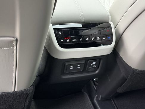 New 2026 INFINITI QX60 Autograph image 12