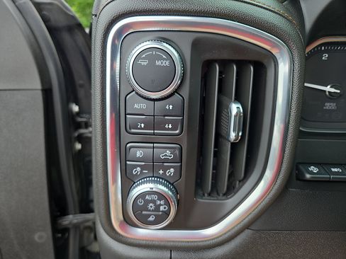Used 2022 GMC Sierra 2500 AT4 w/ AT4 Preferred Package AWD/4WD image 30