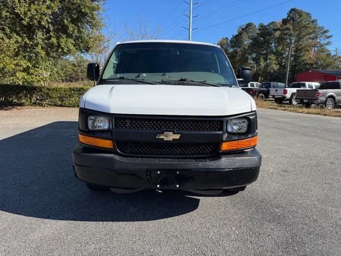 Used 2015 Chevrolet Express 2500 Extended image 28