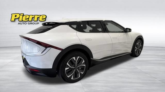 Used 2023 Kia EV6 Light RWD image 6