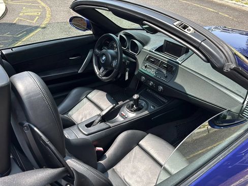 Used 2006 BMW M Roadster RWD image 39