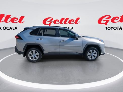 Used 2020 Toyota RAV4 LE image 9