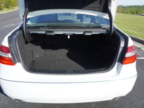 Used 2011 Mercedes-Benz E 350 E350 Sedan 4MATIC image 30