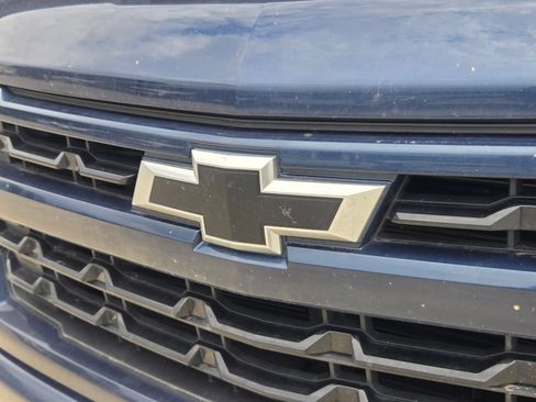 Used 2023 Chevrolet Silverado 1500 RST w/ Convenience Package II AWD/4WD image 3
