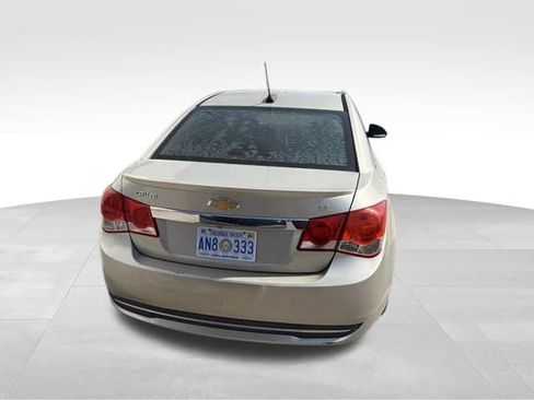 Used 2015 Chevrolet Cruze LT FWD image 4