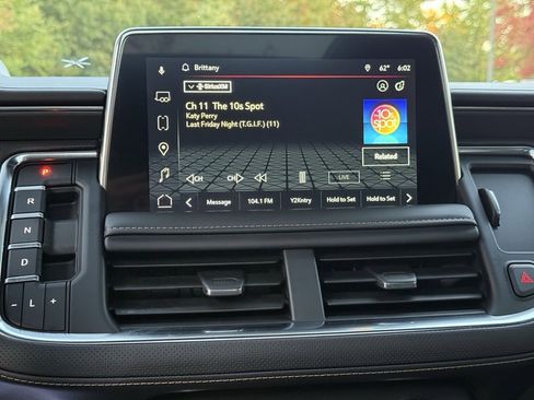 Used 2024 GMC Yukon AT4 w/ AT4 Premium Package image 15