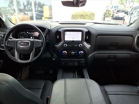 Used 2023 GMC Sierra 2500 Denali w/ Denali Black Diamond Edition image 16