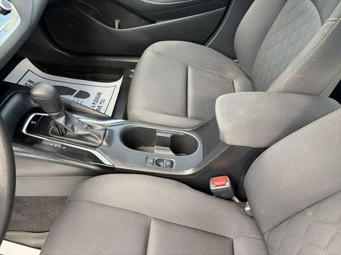 Used 2023 Toyota Corolla LE image 21