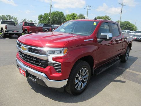 Certified 2024 Chevrolet Silverado 1500 LT w/ Safety Package AWD/4WD image 10
