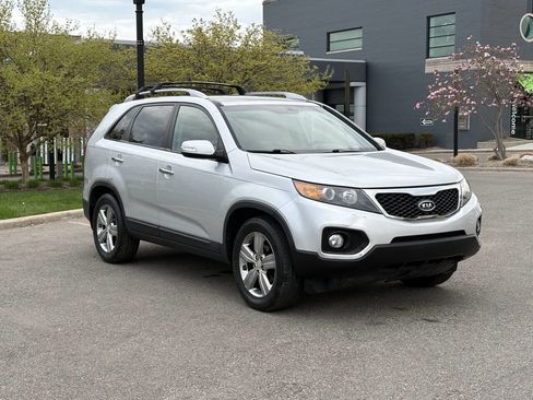 Used 2012 Kia Sorento EX w/ EX V6 Premium Pkg image 1