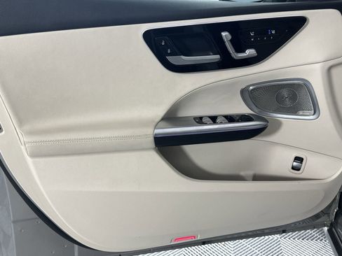 Used 2022 Mercedes-Benz C 300 Sedan image 29