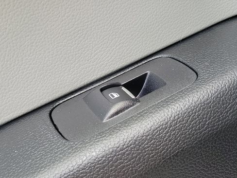 Used 2017 Ford F150 XLT w/ Equipment Group 302A Luxury image 14