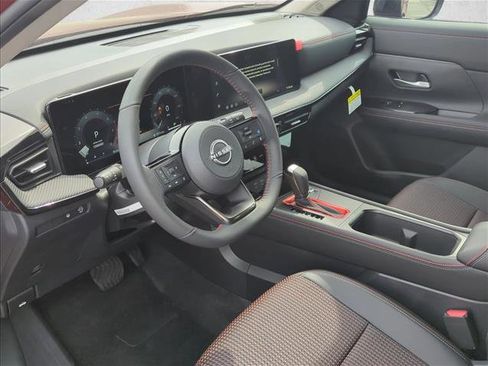 New 2026 Nissan Kicks SR FWD image 9