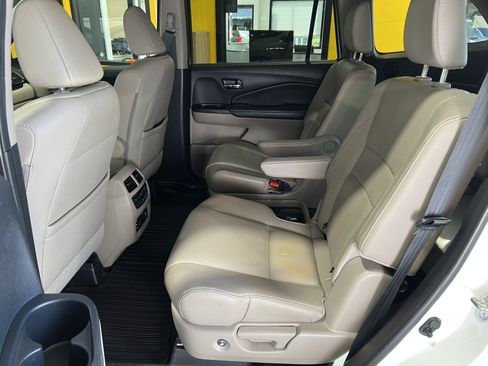 Used 2017 Honda Pilot Elite image 19