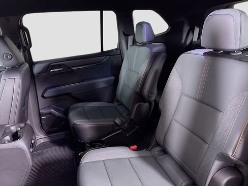 Used 2025 GMC Acadia AT4 w/ Super Cruise Package image 26