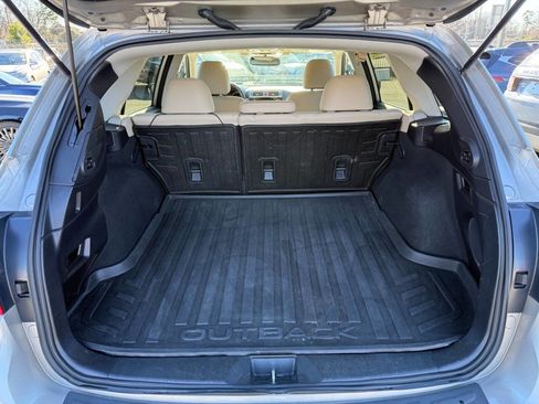 Used 2016 Subaru Outback 2.5i Limited image 12