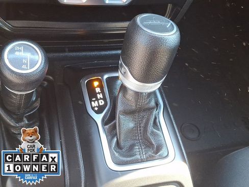 Used 2022 Jeep Gladiator Willys image 15