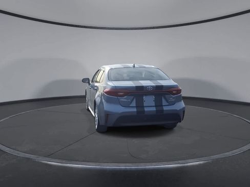 Used 2023 Toyota Corolla LE w/ LE Convenience Package image 7