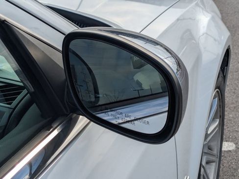 Used 2006 Chrysler 300 C w/ Protection Group II image 5