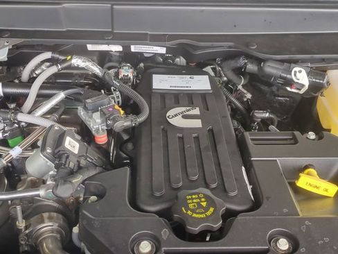 New 2026 RAM 3500 Tradesman w/ Chrome Appearance Group image 25