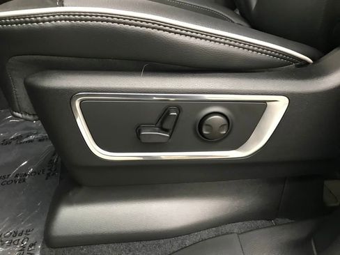 New 2026 RAM 1500 Laramie w/ Sport Appearance Package image 32