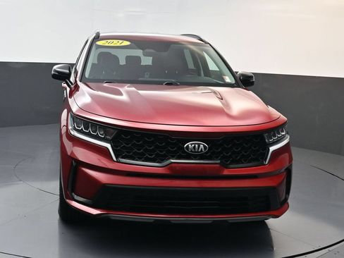 Used 2021 Kia Sorento S FWD image 11