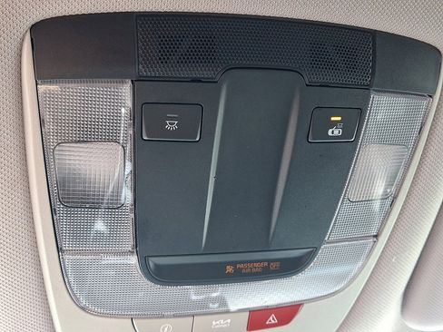 Used 2023 Kia Sorento EX image 31