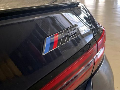 New 2027 BMW M5 w/ Executive Package AWD/4WD image 15