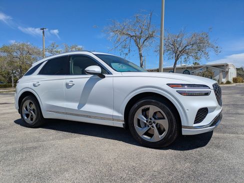 New 2026 Genesis GV70 2.5T Advanced image 1