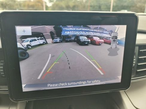 Certified 2022 Ford Explorer XLT image 20