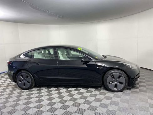 Used 2023 Tesla Model 3 Standard Range RWD image 10