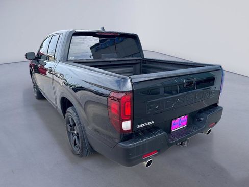 Used 2024 Honda Ridgeline Black Edition image 2