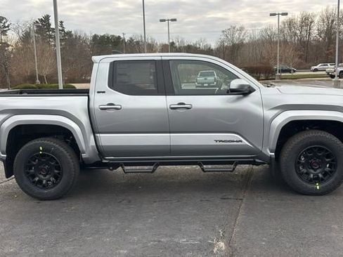 New 2026 Toyota Tacoma SR5 image 31