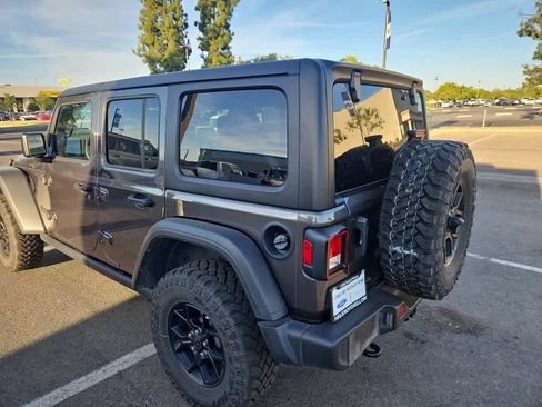 Used 2025 Jeep Wrangler Unlimited Sport AWD/4WD image 5