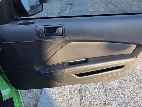 Used 2014 Ford Mustang Coupe w/ V6 Performance Package image 23