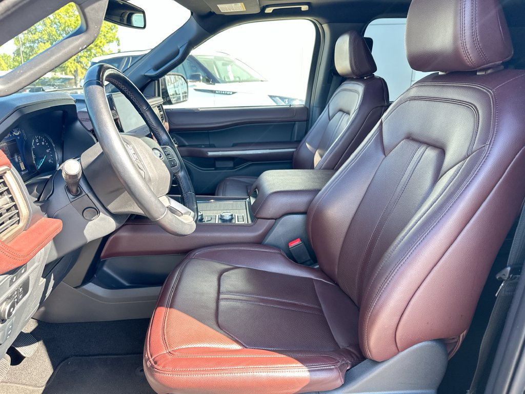 Used 2024 Ford Expedition Limited AWD/4WD image 8