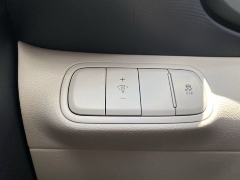 New 2026 Hyundai Venue SEL FWD image 19