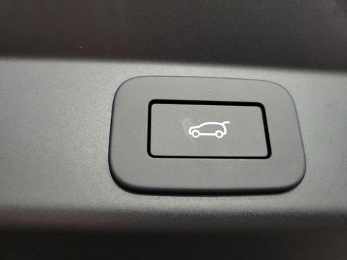 New 2025 Land Rover Range Rover Sport Dynamic SE AWD/4WD image 31