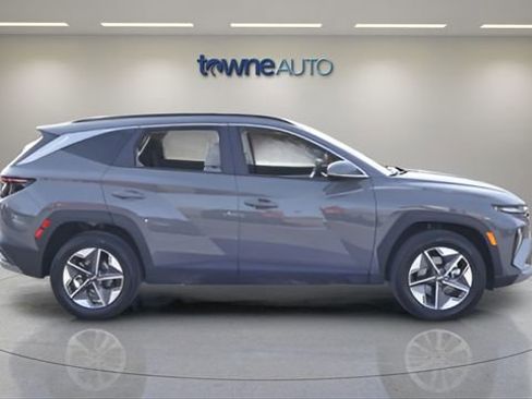 Used 2025 Hyundai Tucson SEL AWD/4WD image 6