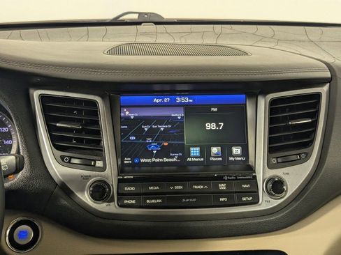 Used 2016 Hyundai Tucson Limited FWD image 18