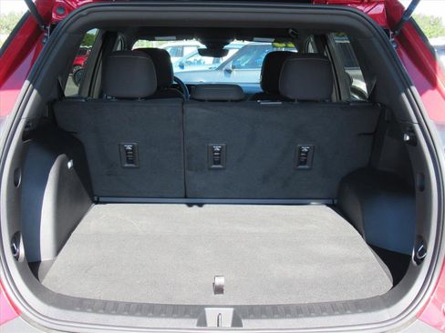 Used 2025 Chevrolet Equinox LT w/ Safety and Technology Package image 28