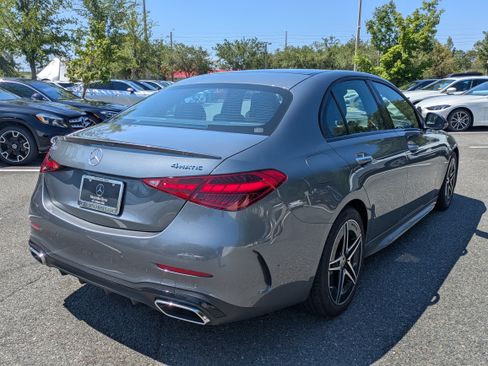 Used 2024 Mercedes-Benz C 300 4MATIC Sedan image 4