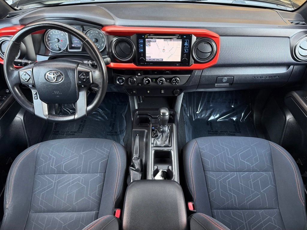 Used 2016 Toyota Tacoma TRD Sport w/ Towing Package AWD/4WD image 15