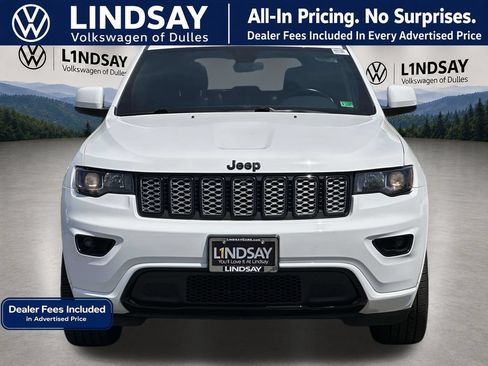 Used 2020 Jeep Grand Cherokee Altitude AWD/4WD image 3