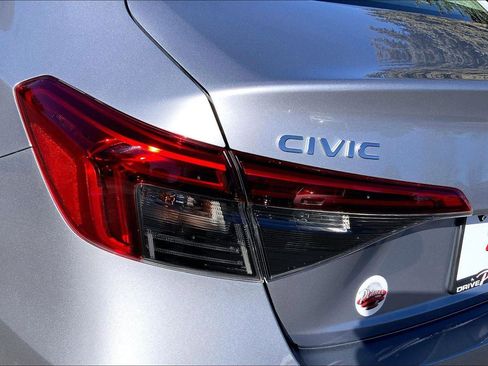 Used 2022 Honda Civic LX image 29