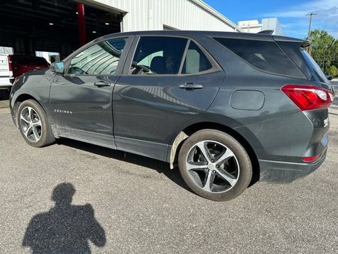 Used 2020 Chevrolet Equinox LS w/ LS Convenience Package FWD image 3