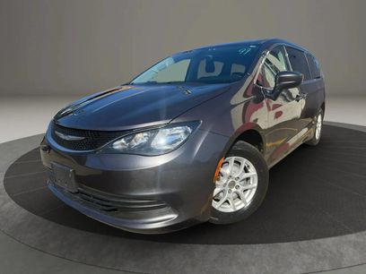 Used 2017 Chrysler Pacifica LX
