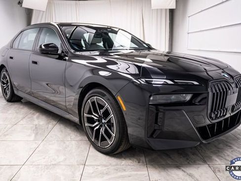 Used 2023 BMW 760i xDrive image 1