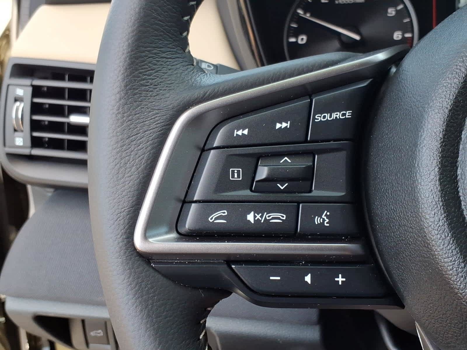 Used 2025 Subaru Outback Premium w/ Popular Package #1A AWD/4WD image 40